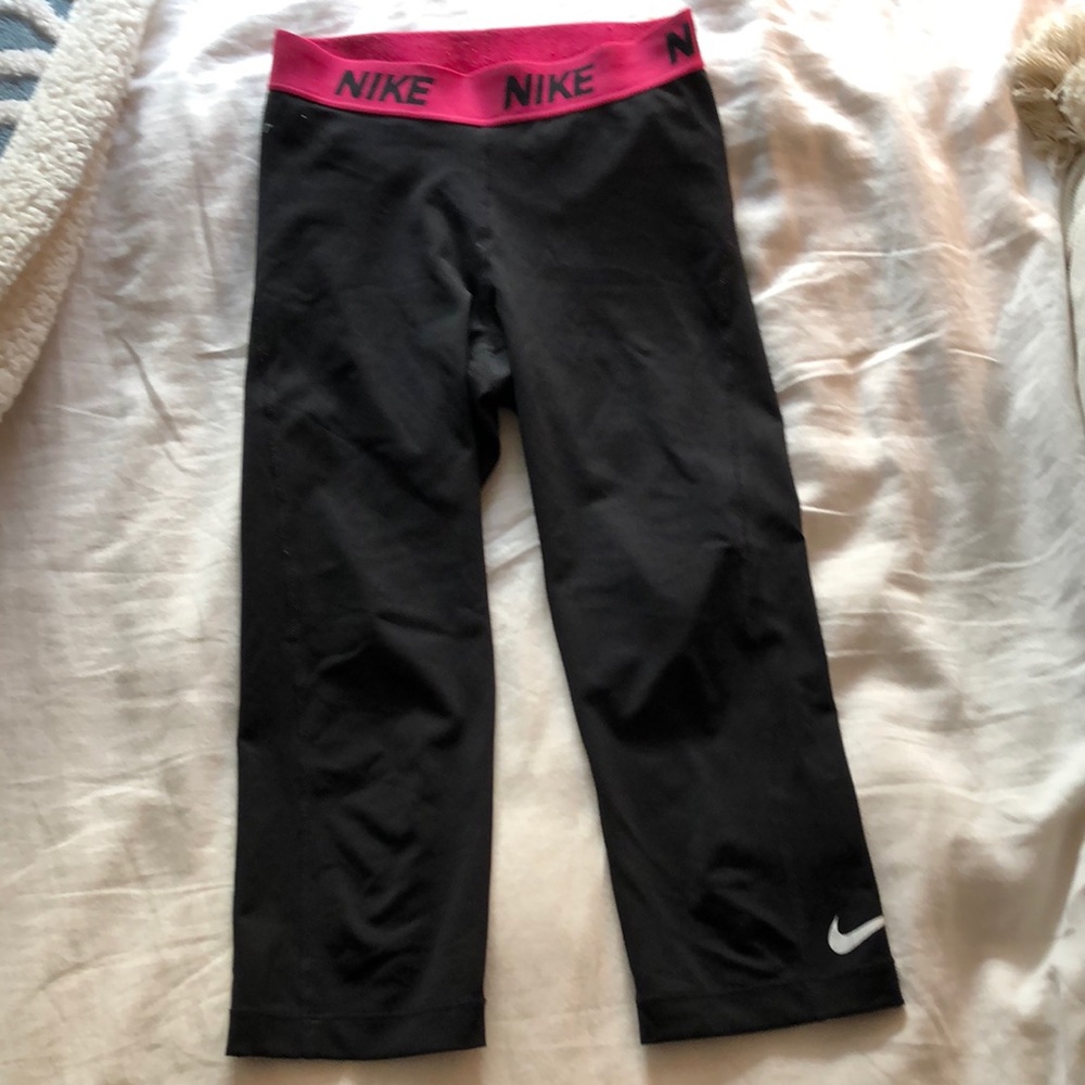 Nike cropped leggings